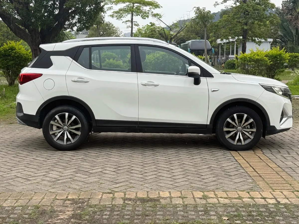 2021 GAC Trumpchi GS3 1.5T 163HP L3 6MT,autocango,china used car exporter,china ev exporter,chinese used car exporter,chinese used ev exporter