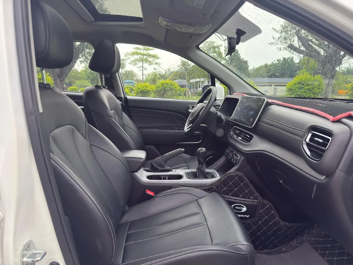 2021 GAC Trumpchi GS3 1.5T 163HP L3 6MT,autocango,china used car exporter,china ev exporter,chinese used car exporter,chinese used ev exporter