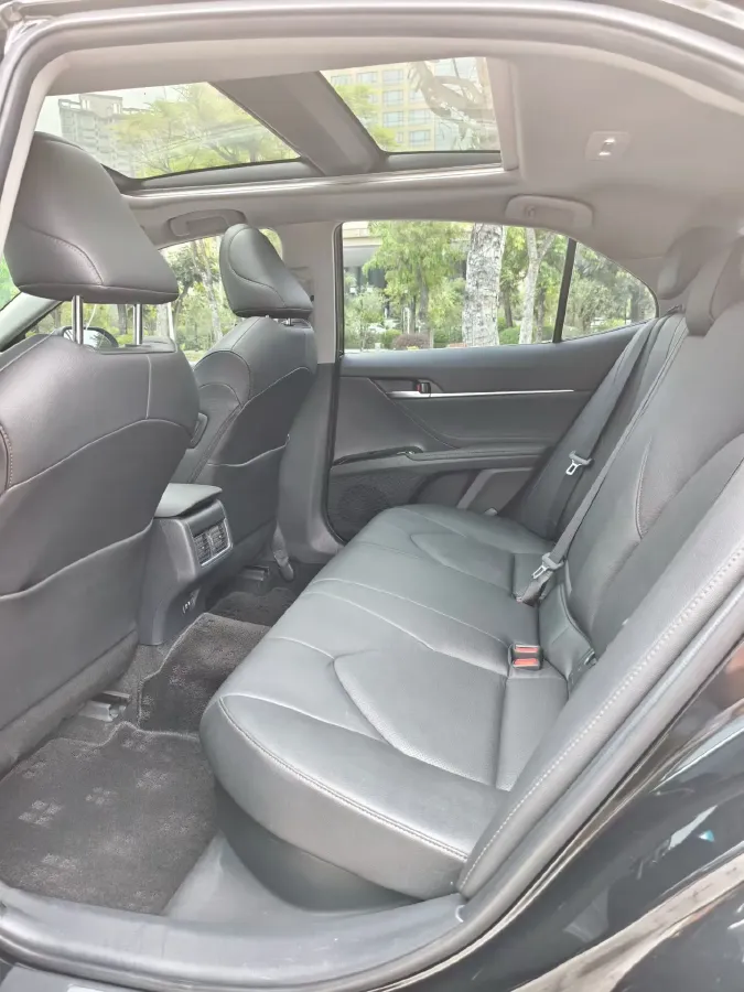 2021 Toyota Camry 2.5L 178HP L4 E-CVT Hybrid,autocango,china used car exporter,china ev exporter,chinese used car exporter,chinese used ev exporter