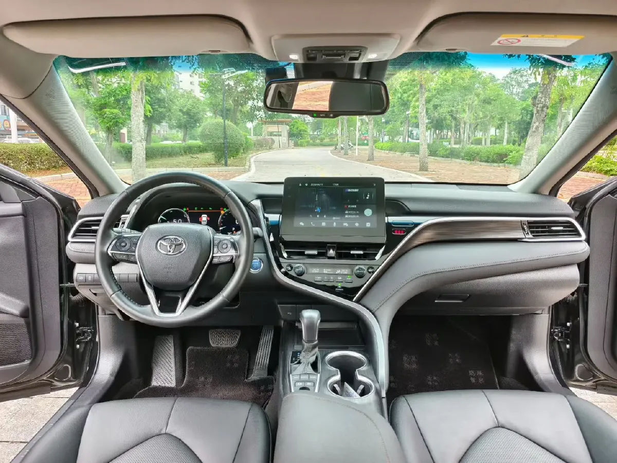 2021 Toyota Camry 2.5L 178HP L4 E-CVT Hybrid,autocango,china used car exporter,china ev exporter,chinese used car exporter,chinese used ev exporter