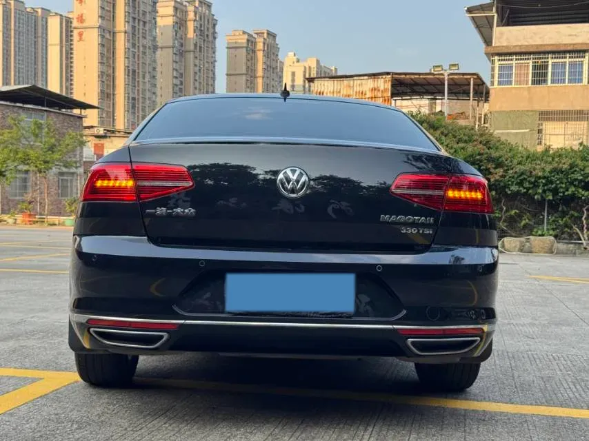 2019 Volkswagen Magotan 2.0T 186HP L4 7DCT,autocango,china used car exporter,china ev exporter,chinese used car exporter,chinese used ev exporter