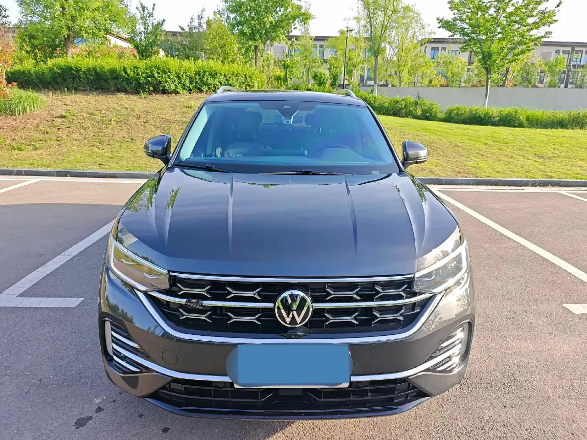 2024 Volkswagen Tayron 2.0T 186HP L4 7DCT,autocango,china used car exporter,china ev exporter,chinese used car exporter,chinese used ev exporter