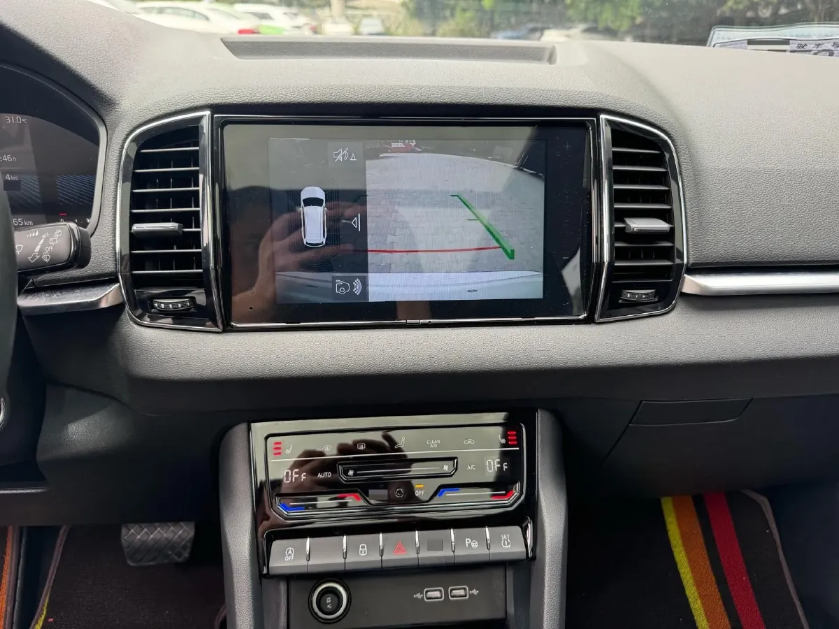 2022 Skoda Karoq 1.4T 150HP L4 7DCT,autocango,china used car exporter,china ev exporter,chinese used car exporter,chinese used ev exporter