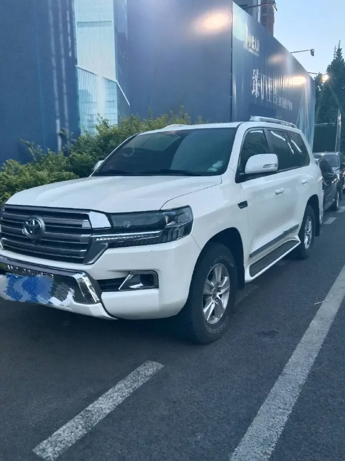 2016 Toyota Land Cruiser 4.0L 275HP V6 5AT,autocango,china used car exporter,china ev exporter,chinese used car exporter,chinese used ev exporter