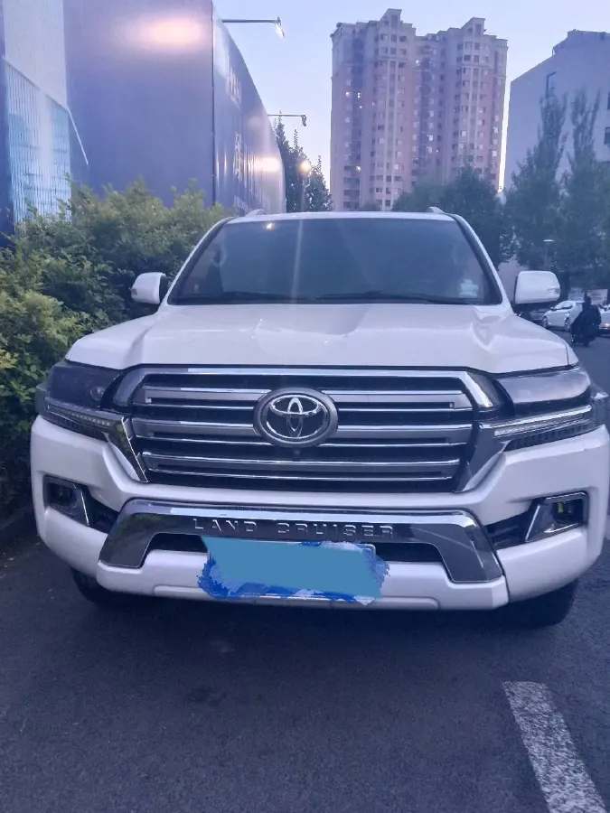 2016 Toyota Land Cruiser 4.0L 275HP V6 5AT,autocango,china used car exporter,china ev exporter,chinese used car exporter,chinese used ev exporter
