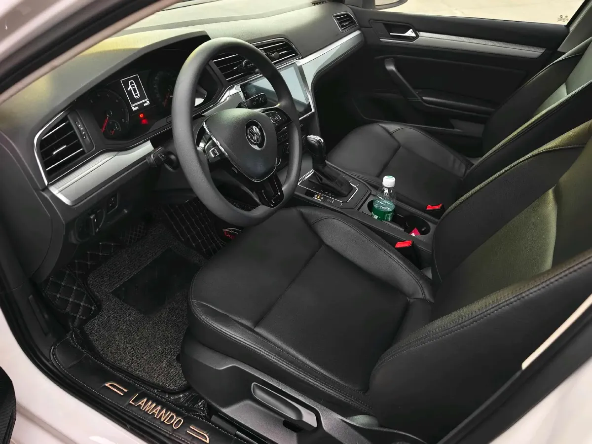 2019 Volkswagen T-Cross 1.4T 150HP L4 7DCT,autocango,china used car exporter,china ev exporter,chinese used car exporter,chinese used ev exporter