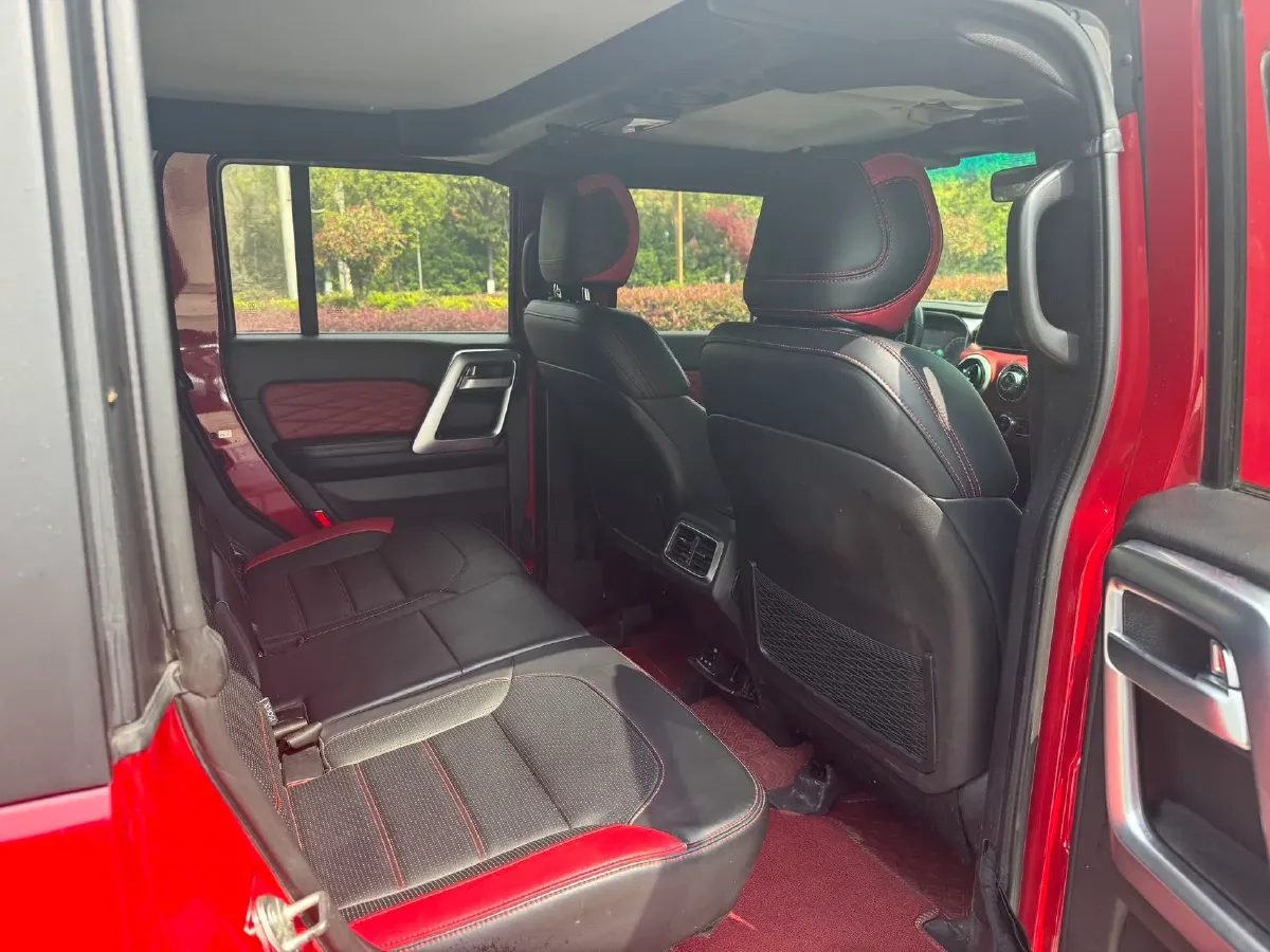 2018 Beijing BJ40 2.3T 250HP L4 6AT,autocango,china used car exporter,china ev exporter,chinese used car exporter,chinese used ev exporter