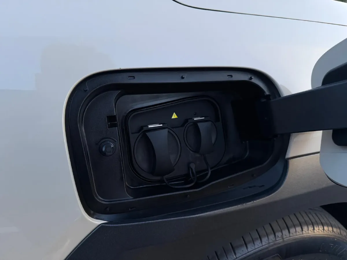 2025 DongFeng Nammi 06 BEV,autocango,china used car exporter,china ev exporter,chinese used car exporter,chinese used ev exporter