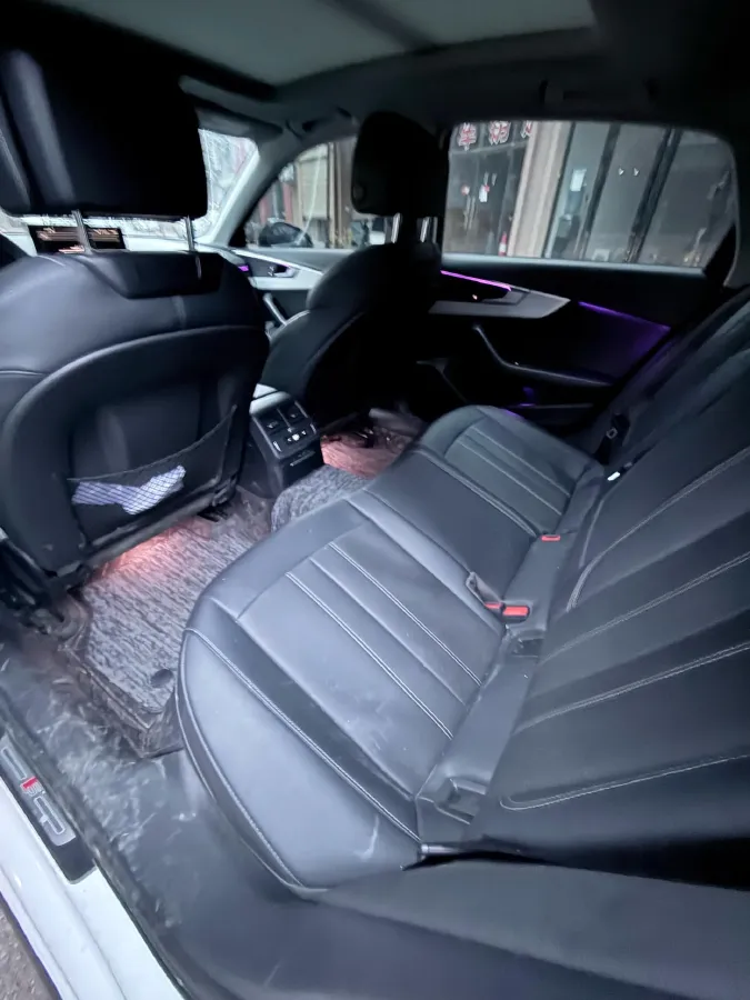 2020 Audi A4L 2.0T 190HP L4 7DCT,autocango,china used car exporter,china ev exporter,chinese used car exporter,chinese used ev exporter