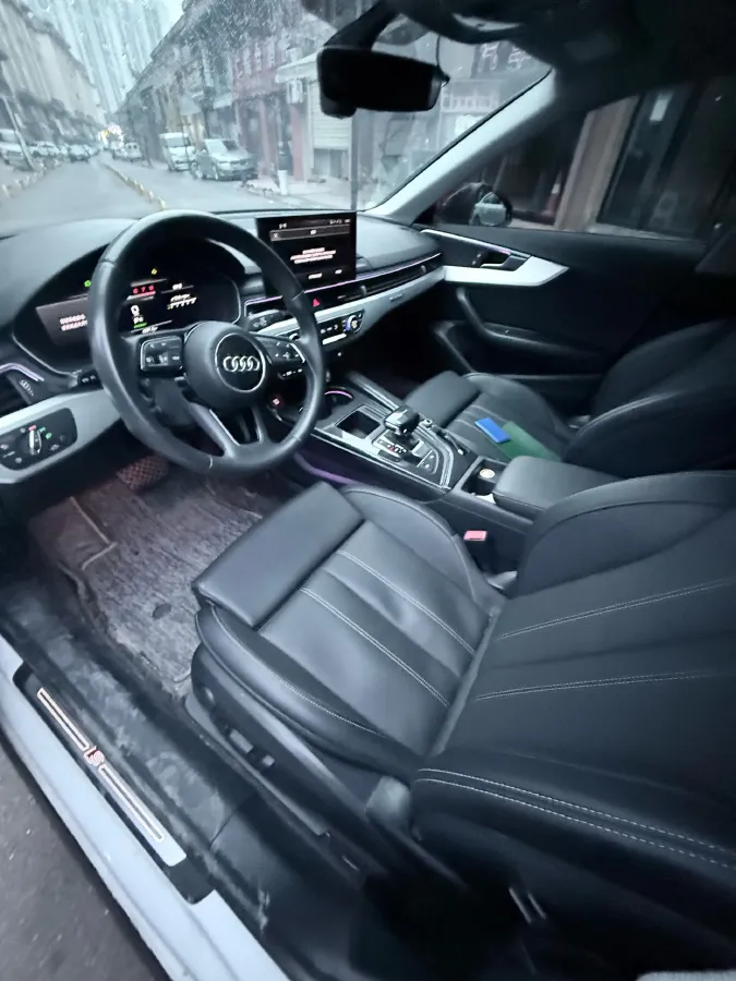 2020 Audi A4L 2.0T 190HP L4 7DCT,autocango,china used car exporter,china ev exporter,chinese used car exporter,chinese used ev exporter