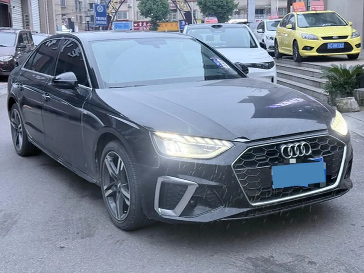 2020 Audi A4L 2.0T 190HP L4 7DCT,autocango,china used car exporter,china ev exporter,chinese used car exporter,chinese used ev exporter