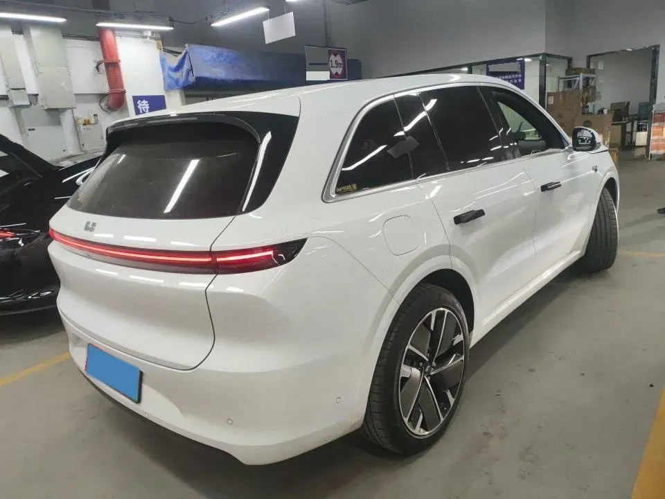 2025 Li L6 Range Extended 154HP L4 REEV,autocango,china used car exporter,china ev exporter,chinese used car exporter,chinese used ev exporter