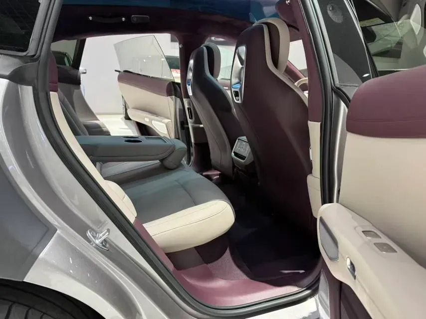 2025 MI YU7 BEV 101.7KWH,autocango,china used car exporter,china ev exporter,chinese used car exporter,chinese used ev exporter