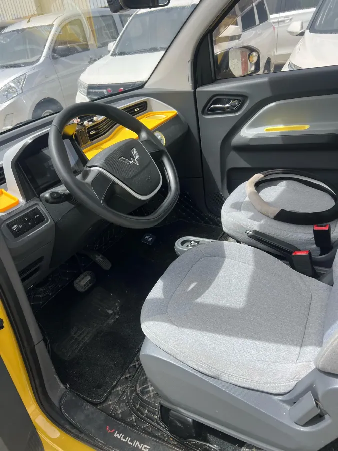 2021 WuLing HongGuang MINI EV BEV 13.9KWH,autocango,china used car exporter,china ev exporter,chinese used car exporter,chinese used ev exporter