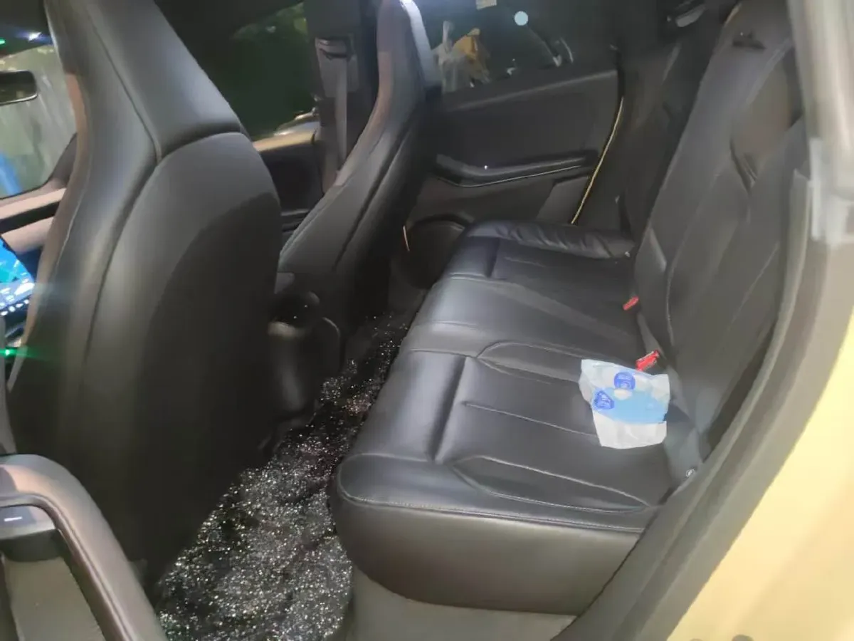 2022 JunTian HeiWuShi Youth 2.0T 203HP L4 6AT,autocango,china used car exporter,china ev exporter,chinese used car exporter,chinese used ev exporter