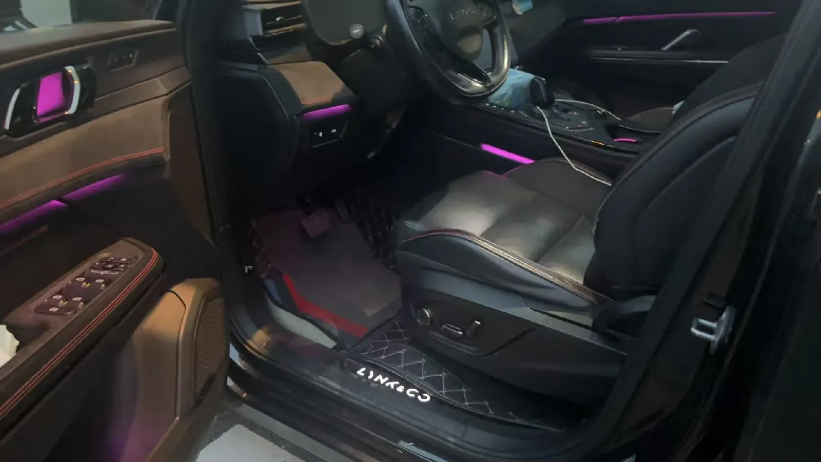 2020 LYNK&CO 05 2.0T 254HP L4 8AT,autocango,china used car exporter,china ev exporter,chinese used car exporter,chinese used ev exporter