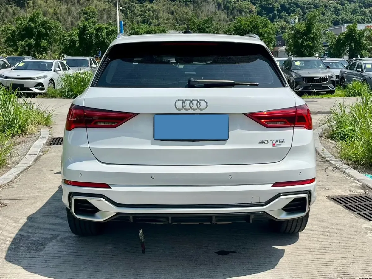 2024 Audi Q3 2.0T 186HP L4 7DCT,autocango,china used car exporter,china ev exporter,chinese used car exporter,chinese used ev exporter