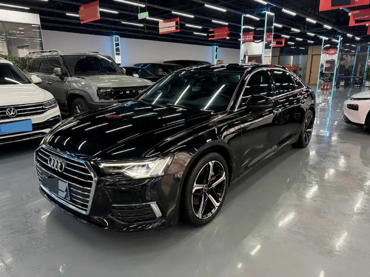 2021 Audi A6L 2.0T 224HP L4 7DCT,autocango,china used car exporter,china ev exporter,chinese used car exporter,chinese used ev exporter