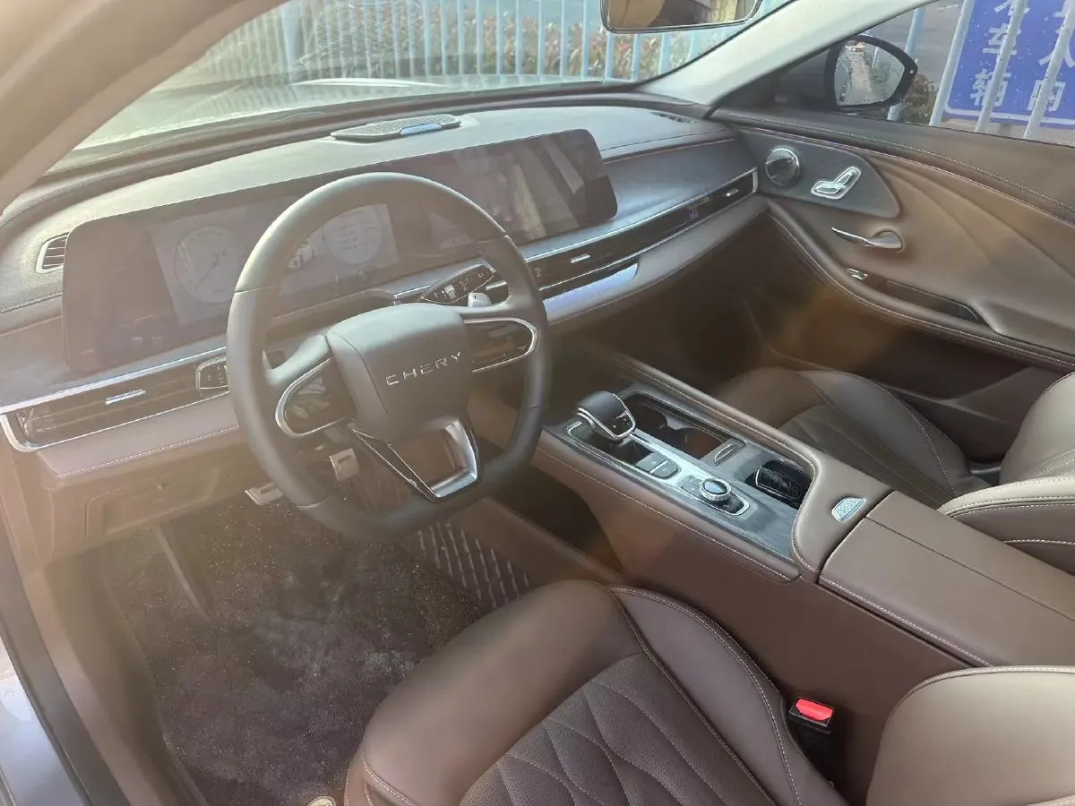 2024 Chery Arrizo 8 2.0T 254HP L4 7DCT,autocango,china used car exporter,china ev exporter,chinese used car exporter,chinese used ev exporter