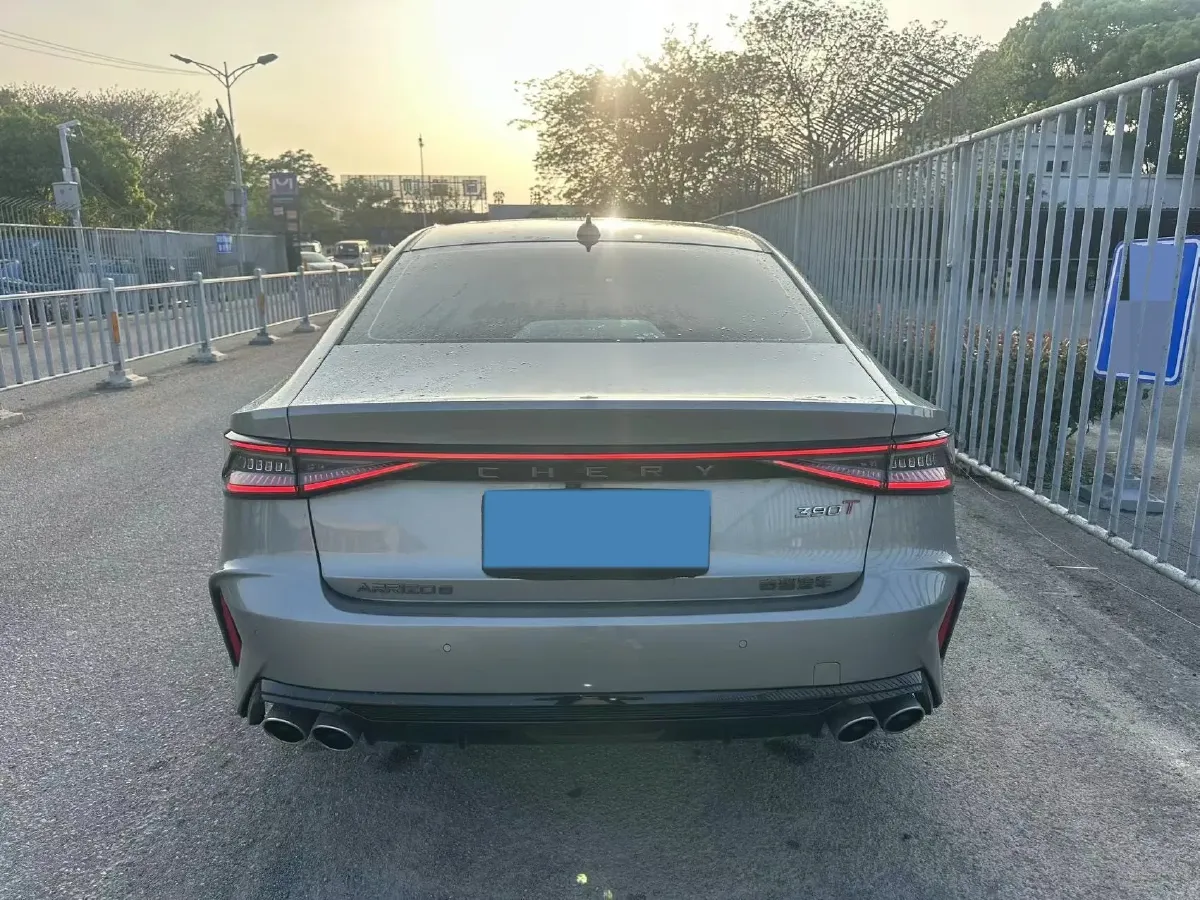 2024 Chery Arrizo 8 2.0T 254HP L4 7DCT,autocango,china used car exporter,china ev exporter,chinese used car exporter,chinese used ev exporter