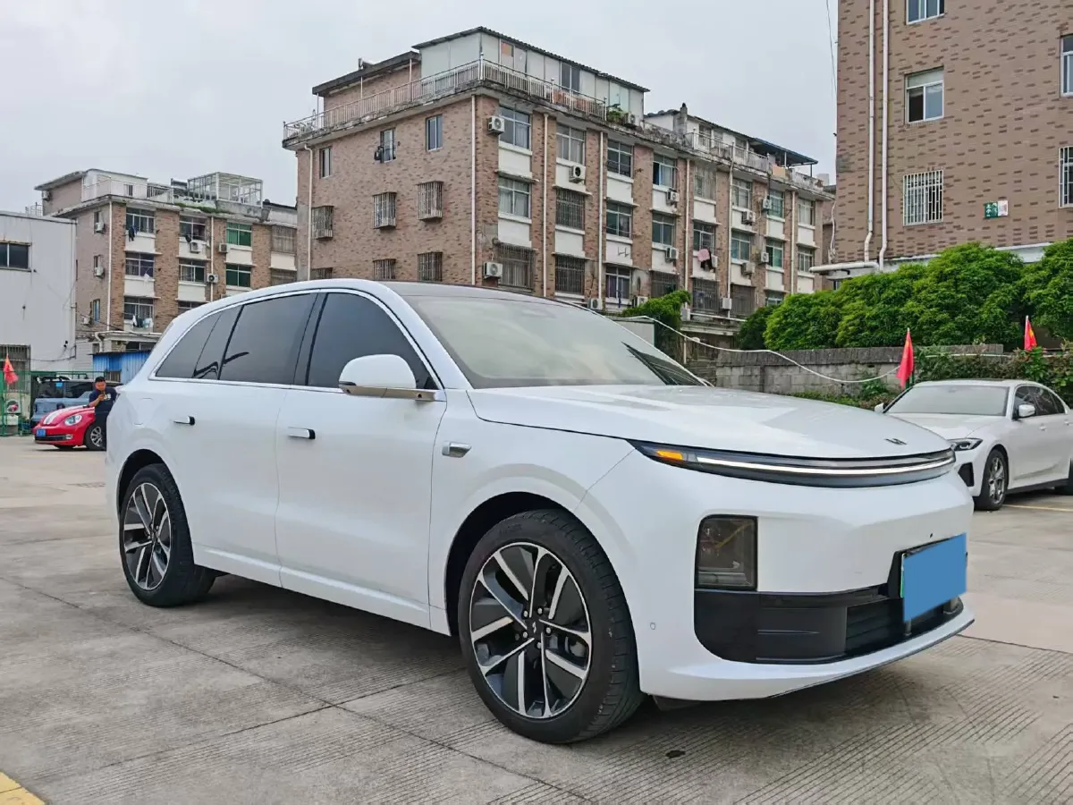 2024 Li L6 Range Extended 154HP L4 REEV 36.8KWH,autocango,china used car exporter,china ev exporter,chinese used car exporter,chinese used ev exporter