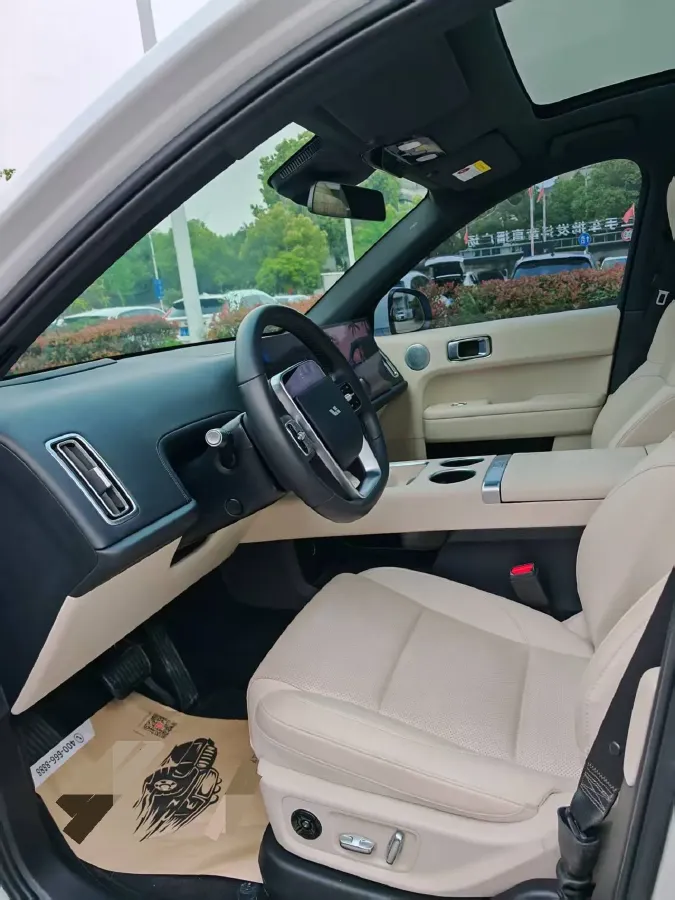 2024 Li L6 Range Extended 154HP L4 REEV 36.8KWH,autocango,china used car exporter,china ev exporter,chinese used car exporter,chinese used ev exporter