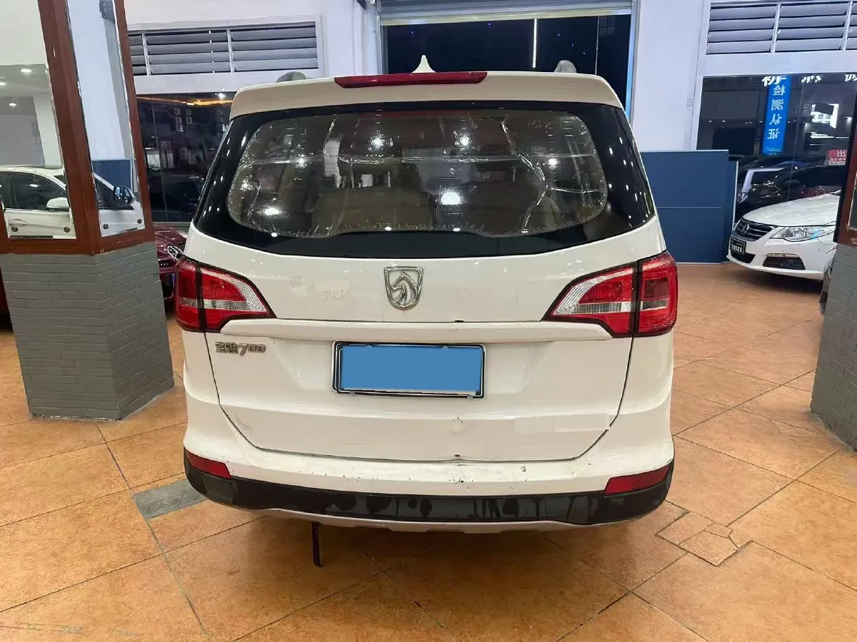 2016 BaoJun 560 1.5T 150HP L4 6MT,autocango,china used car exporter,china ev exporter,chinese used car exporter,chinese used ev exporter