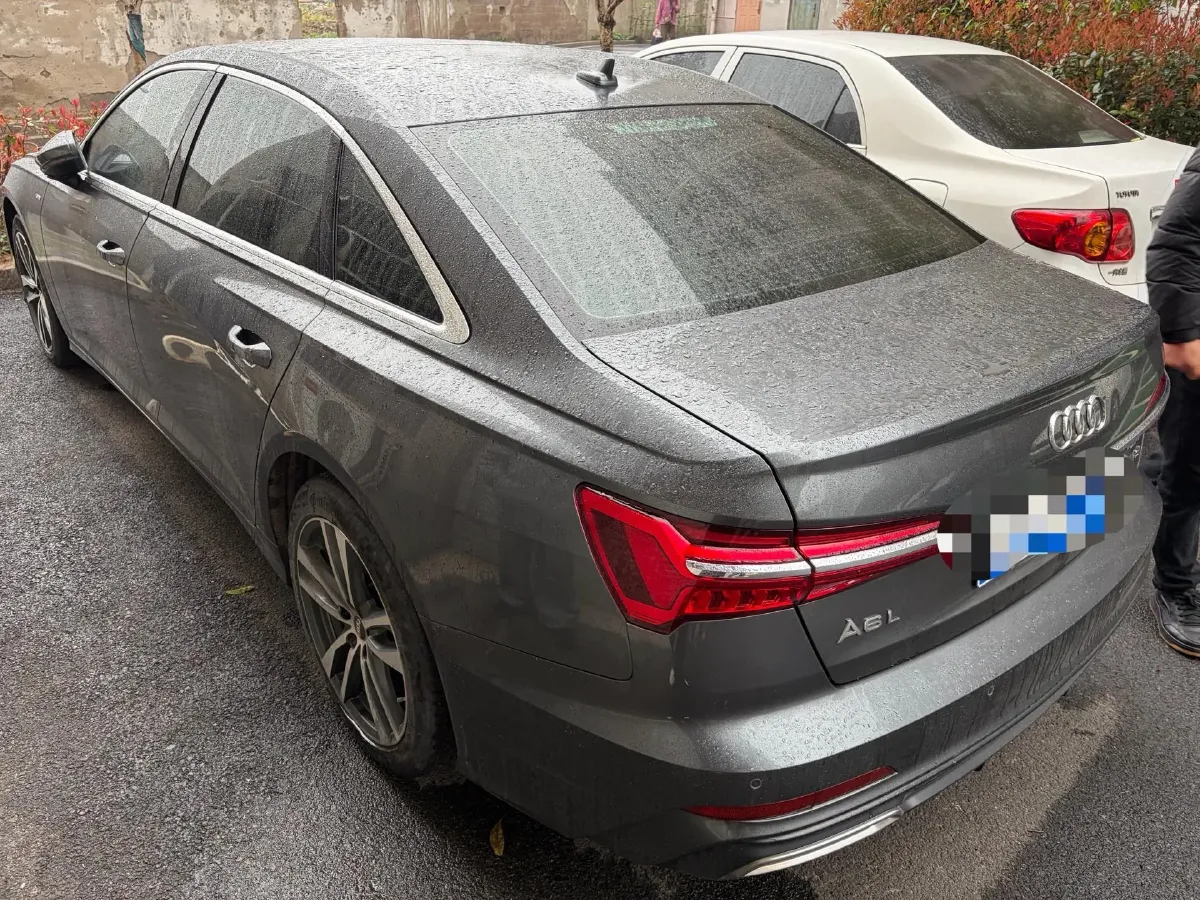 2019 Audi A6L 2.0T 190HP L4 7DCT,autocango,china used car exporter,china ev exporter,chinese used car exporter,chinese used ev exporter