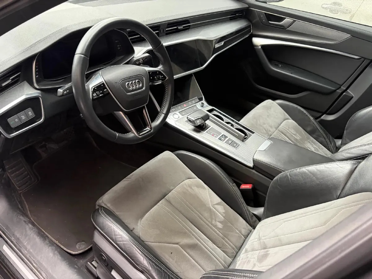 2019 Audi A6L 2.0T 190HP L4 7DCT,autocango,china used car exporter,china ev exporter,chinese used car exporter,chinese used ev exporter