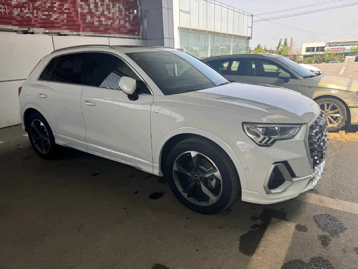 2023 Audi Q3 1.4T 150HP L4 7DCT,autocango,china used car exporter,china ev exporter,chinese used car exporter,chinese used ev exporter