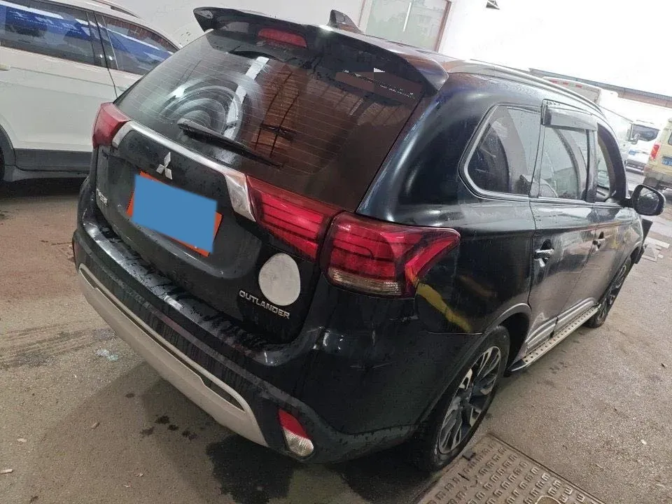 2020 Mitsubishi Outlander 2.0L 166HP L4 CVT,autocango,china used car exporter,china ev exporter,chinese used car exporter,chinese used ev exporter