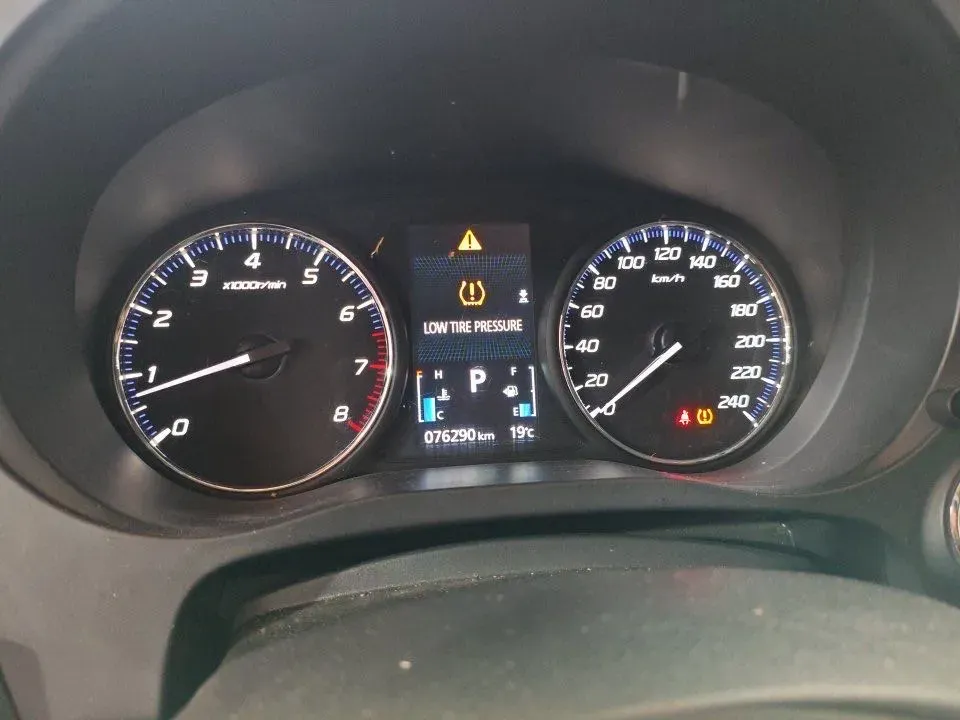 2020 Mitsubishi Outlander 2.0L 166HP L4 CVT,autocango,china used car exporter,china ev exporter,chinese used car exporter,chinese used ev exporter