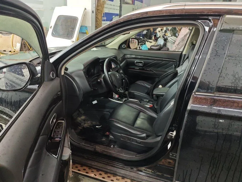 2020 Mitsubishi Outlander 2.0L 166HP L4 CVT,autocango,china used car exporter,china ev exporter,chinese used car exporter,chinese used ev exporter