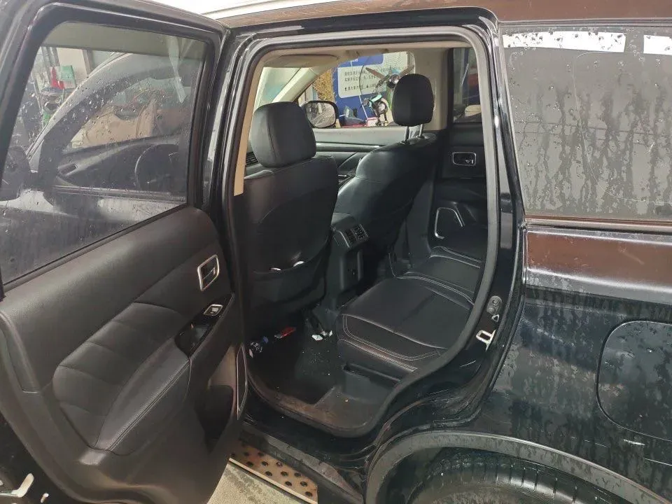 2020 Mitsubishi Outlander 2.0L 166HP L4 CVT,autocango,china used car exporter,china ev exporter,chinese used car exporter,chinese used ev exporter