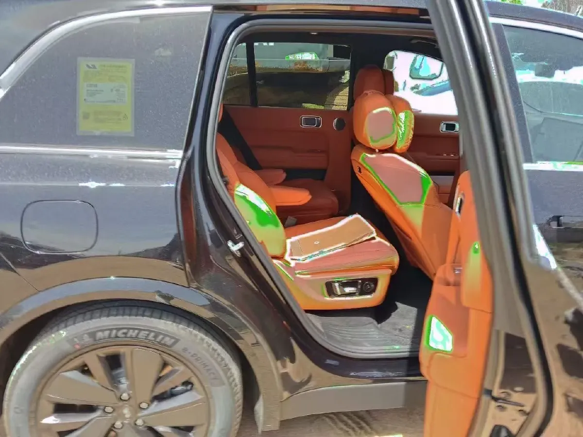 2025 Li L8 Range Extended 154HP REEV,autocango,china used car exporter,china ev exporter,chinese used car exporter,chinese used ev exporter