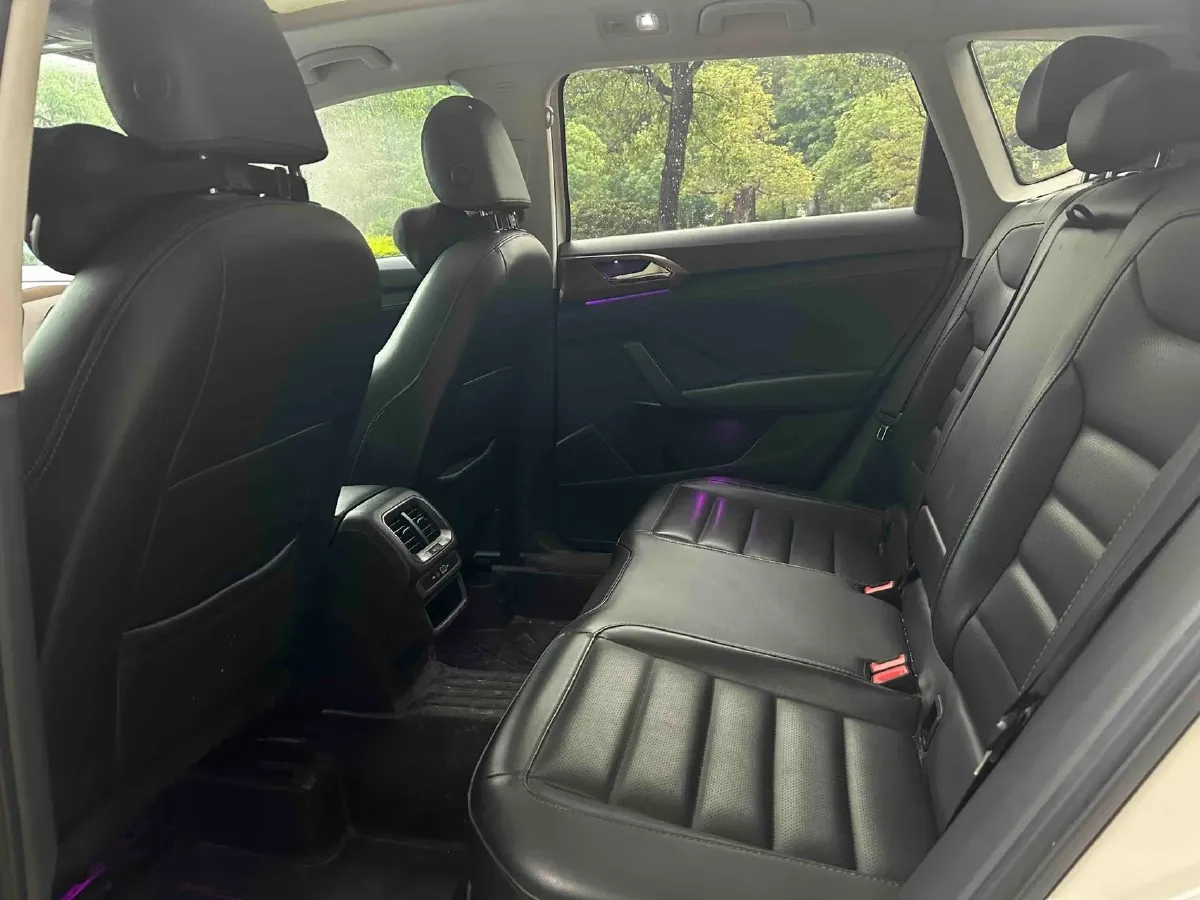 2021 Volkswagen Tharu 1.4T 150HP L4 7DCT,autocango,china used car exporter,china ev exporter,chinese used car exporter,chinese used ev exporter