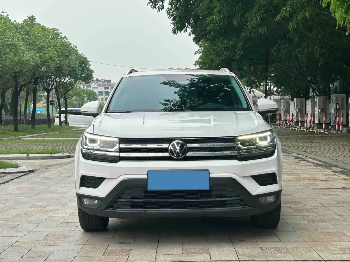 2021 Volkswagen Tharu 1.4T 150HP L4 7DCT,autocango,china used car exporter,china ev exporter,chinese used car exporter,chinese used ev exporter