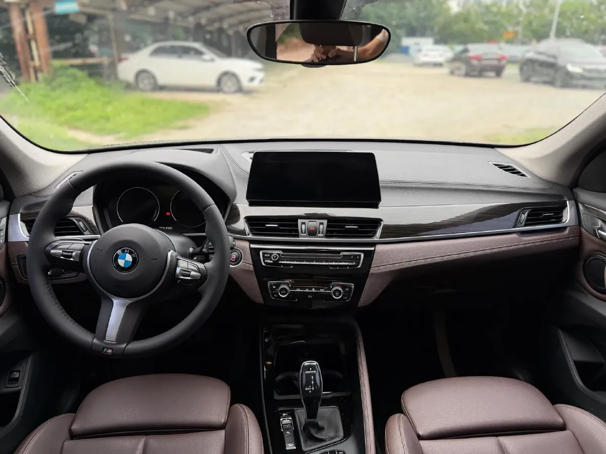 2020 BMW X1 2.0T 192HP L4 8AT,autocango,china used car exporter,china ev exporter,chinese used car exporter,chinese used ev exporter