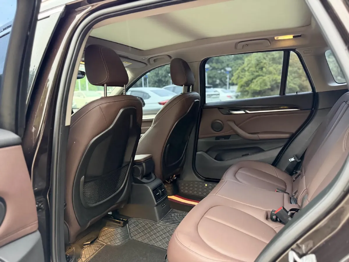 2020 BMW X1 2.0T 192HP L4 8AT,autocango,china used car exporter,china ev exporter,chinese used car exporter,chinese used ev exporter