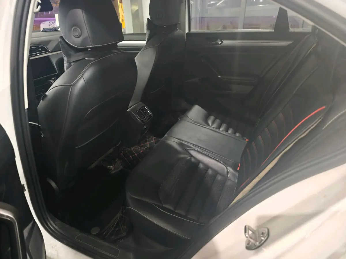 2021 Volkswagen Lamando 1.4T 150HP L4 7DCT,autocango,china used car exporter,china ev exporter,chinese used car exporter,chinese used ev exporter