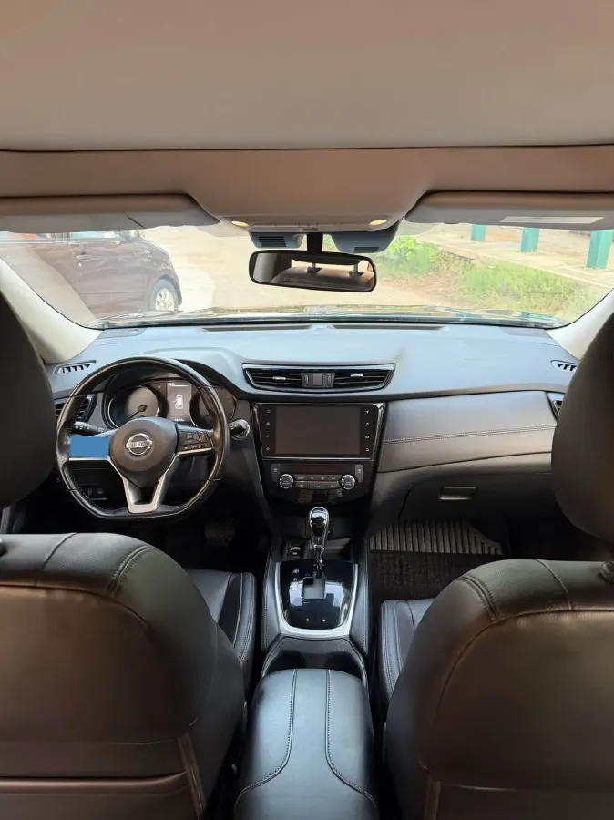 2021 Nissan X-Trail 2.0L 151HP L4 CVT,autocango,china used car exporter,china ev exporter,chinese used car exporter,chinese used ev exporter