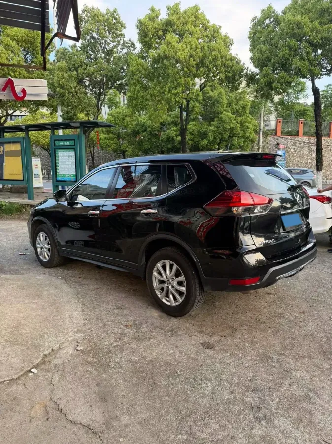 2021 Nissan X-Trail 2.0L 151HP L4 CVT,autocango,china used car exporter,china ev exporter,chinese used car exporter,chinese used ev exporter