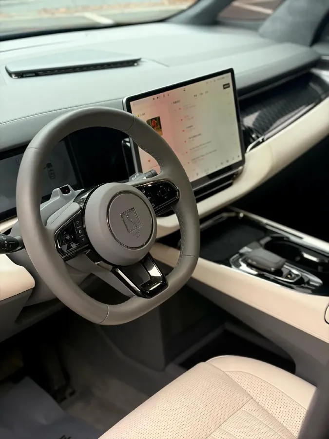 2022 Zeekr 009 BEV 140KWH,autocango,china used car exporter,china ev exporter,chinese used car exporter,chinese used ev exporter