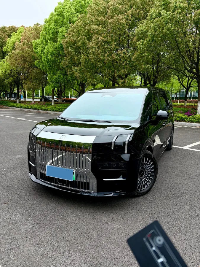 2022 Zeekr 009 BEV 140KWH,autocango,china used car exporter,china ev exporter,chinese used car exporter,chinese used ev exporter