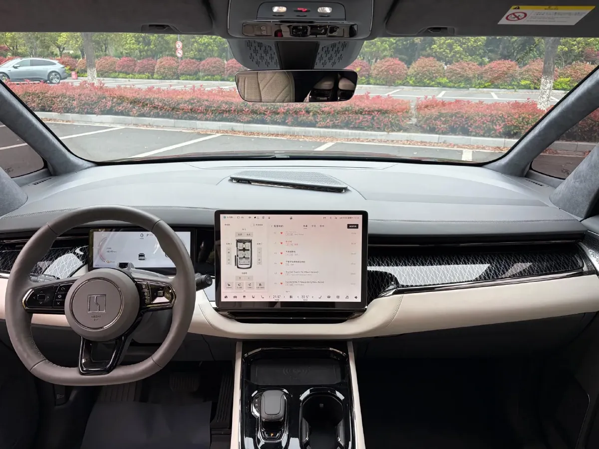 2022 Zeekr 009 BEV 140KWH,autocango,china used car exporter,china ev exporter,chinese used car exporter,chinese used ev exporter