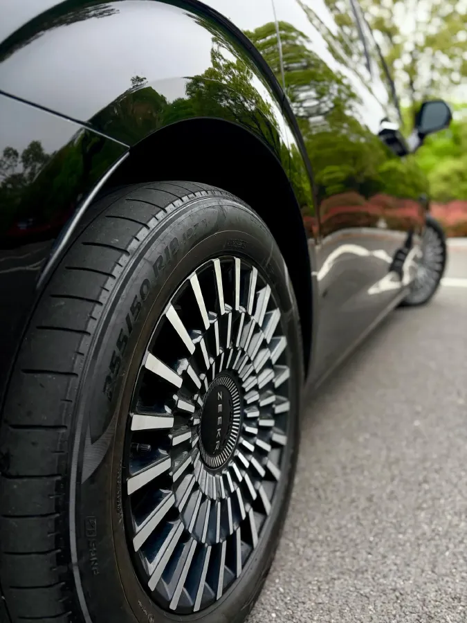 2022 Zeekr 009 BEV 140KWH,autocango,china used car exporter,china ev exporter,chinese used car exporter,chinese used ev exporter