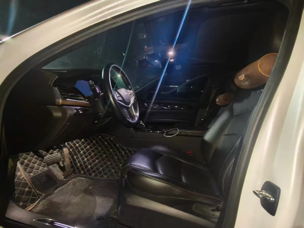 2021 Cadillac CT6 2.0T 237HP L4 10AT,autocango,china used car exporter,china ev exporter,chinese used car exporter,chinese used ev exporter