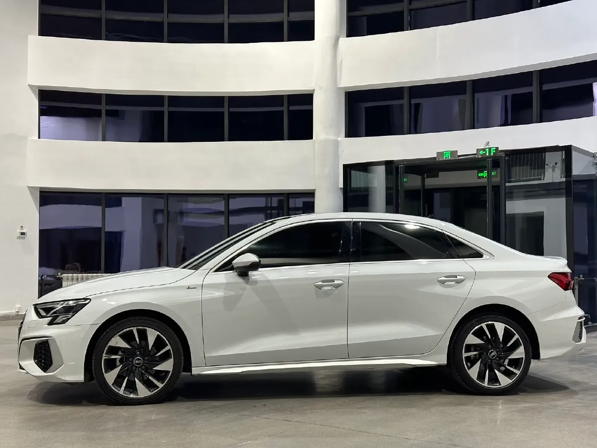 2022 Audi A3 1.4T 150HP L4 7DCT,autocango,china used car exporter,china ev exporter,chinese used car exporter,chinese used ev exporter