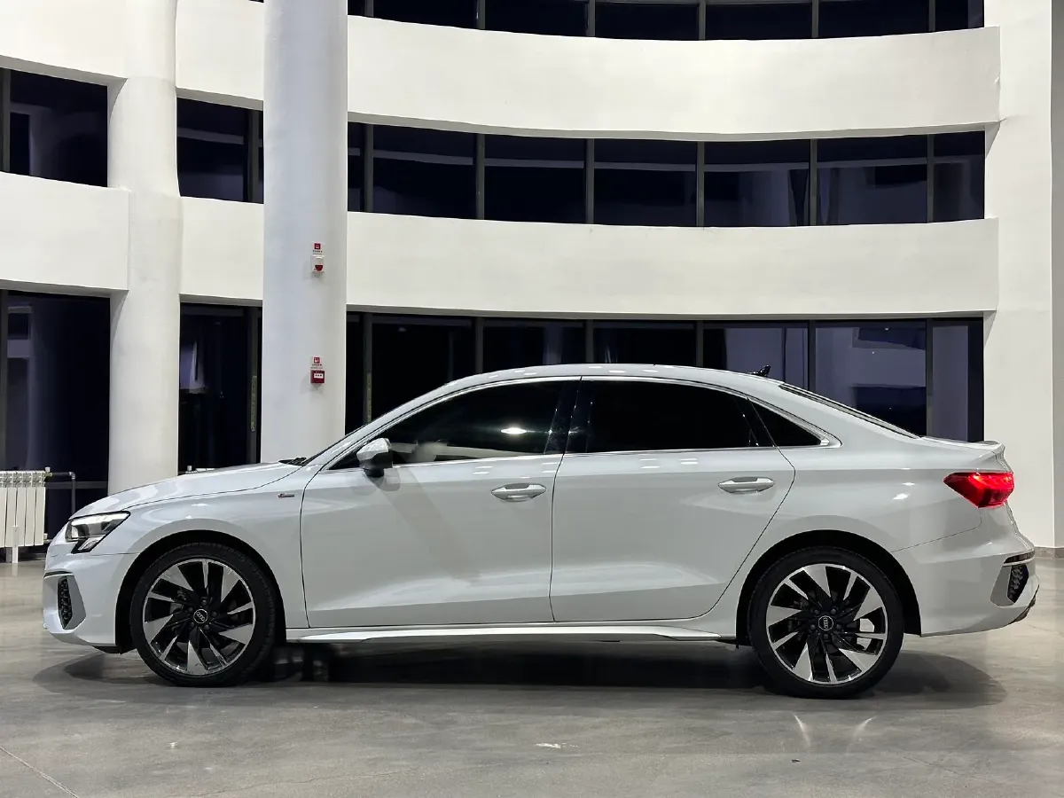 2022 Audi A3 1.4T 150HP L4 7DCT,autocango,china used car exporter,china ev exporter,chinese used car exporter,chinese used ev exporter