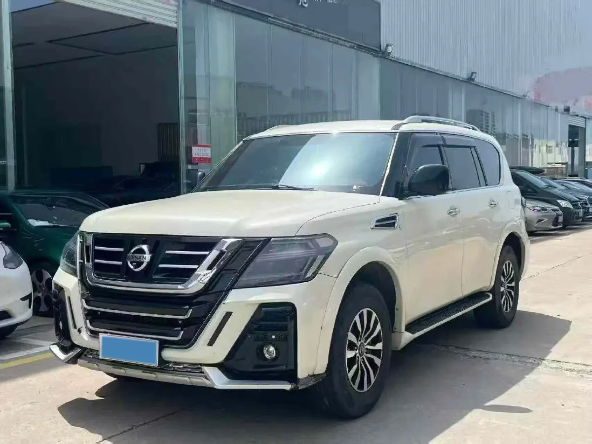 2018 Nissan Patrol 4.0L 279HP V6 7AT,autocango,china used car exporter,china ev exporter,chinese used car exporter,chinese used ev exporter
